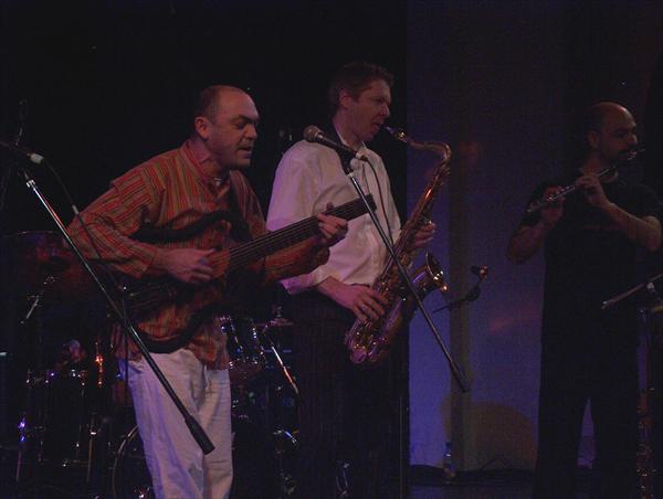 Fotografie �. 444 k �l�nku Fotografick� a obrazov� ohl�dnut� za festivalem Poli�ka Jazz 2006 